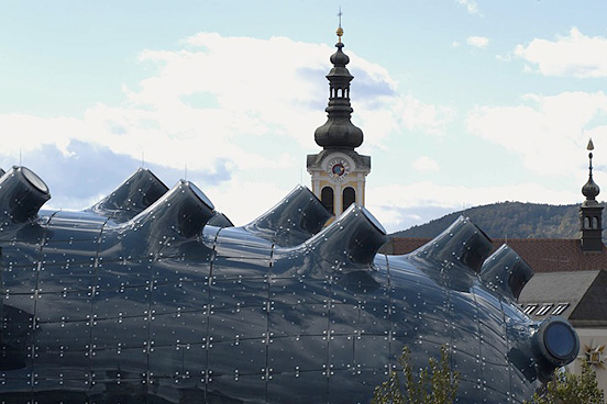 未來主義風格的建筑—格拉茨美術館(Kunsthaus Graz)裝修設計