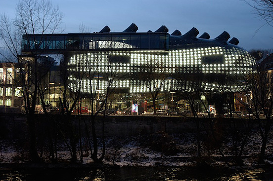 未來主義風格的建筑—格拉茨美術館(Kunsthaus Graz)裝修設計